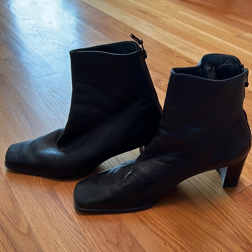 Stuart Weitzman boots